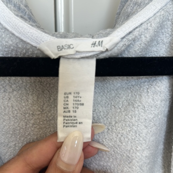 H&M zip up - Picture 3 of 3